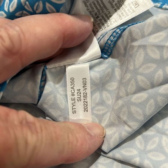 J. Crew Factory CA350 Blue 8" printed swim trunk size large NWT - Picture 11 of 11
